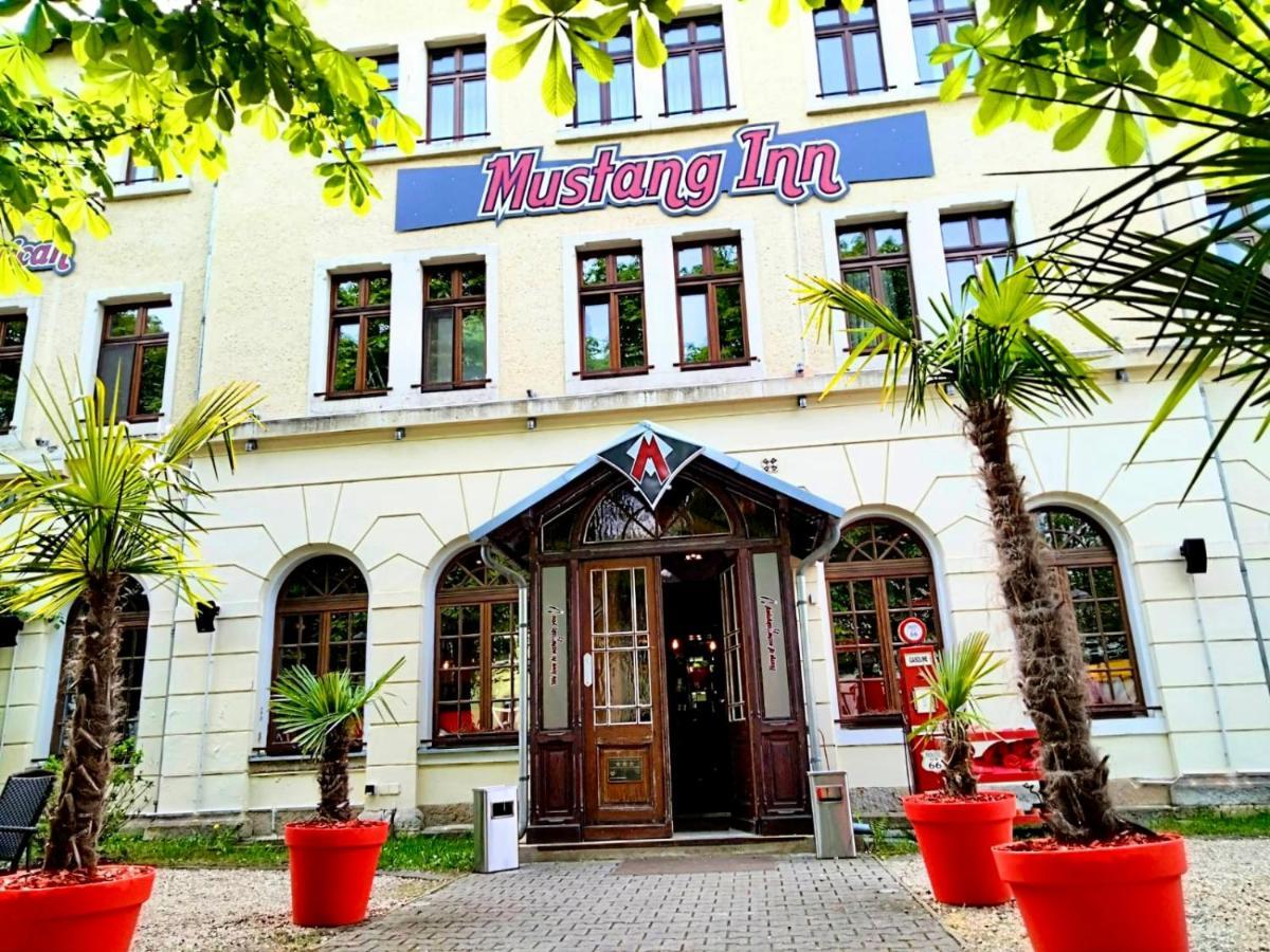 Mustang Am Grossen Garten Hotel 3*